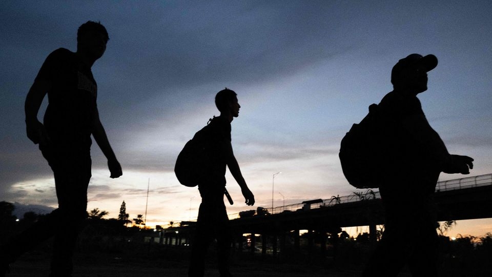 Legal status revoked, flight attendant fraud, life as an amateur golfer: Catch up on the day's stories