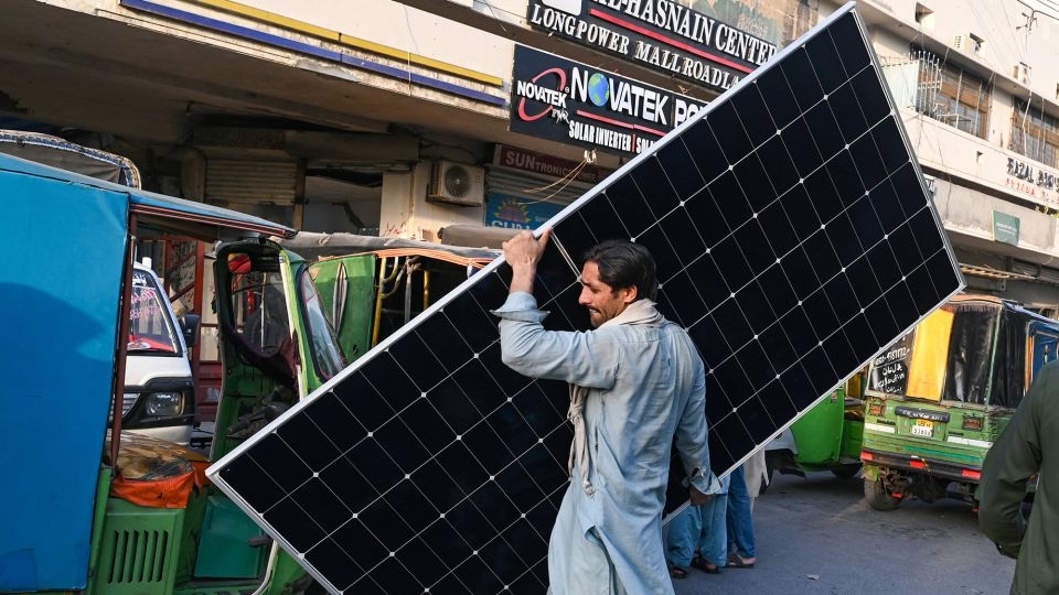 How a grassroots movement in Pakistan pulled off one of the fastest solar revolutions in the world