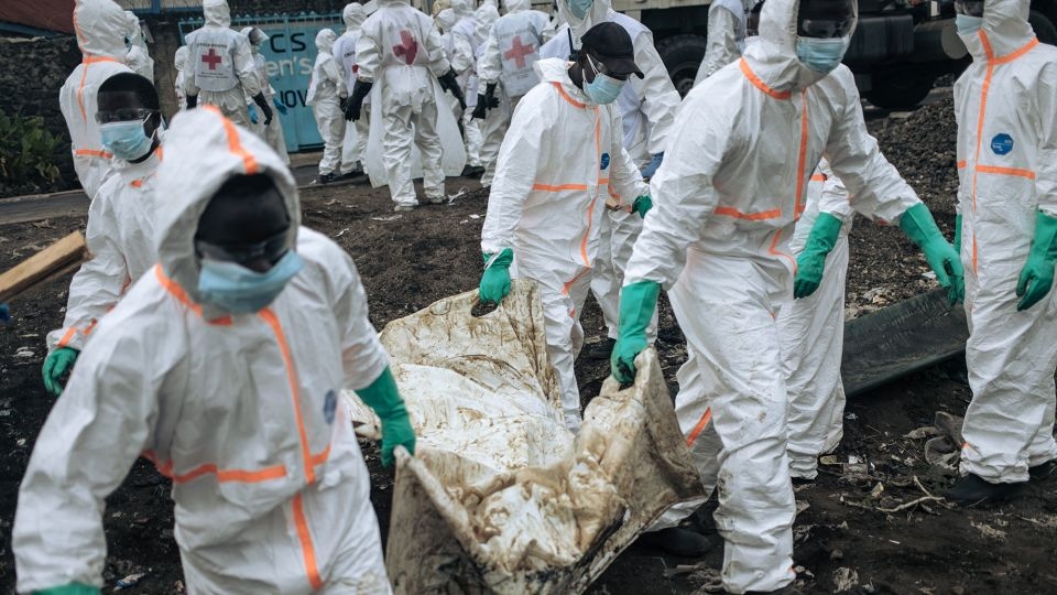 Fighting in Africa's mineral-rich DRC killed over 3,000 in less than 2 weeks. Here's how your phone plays a part