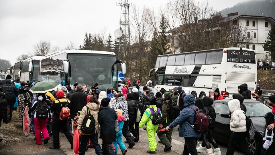 TikTok ‘hordes' intercepted by police after influencer tells them to ‘invade' ski resort