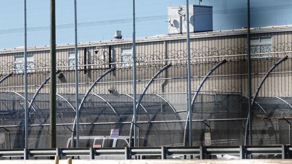 4 detainees escaped from a Newark ICE detention facility after advocates say poor conditions led to ‘chaos'