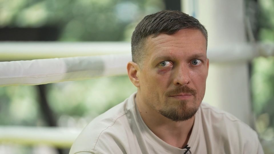 Heavyweight boxing champion Usyk pleads with Trump, inviting him to spend a week in Ukraine: ‘Open your eyes, help my people'
