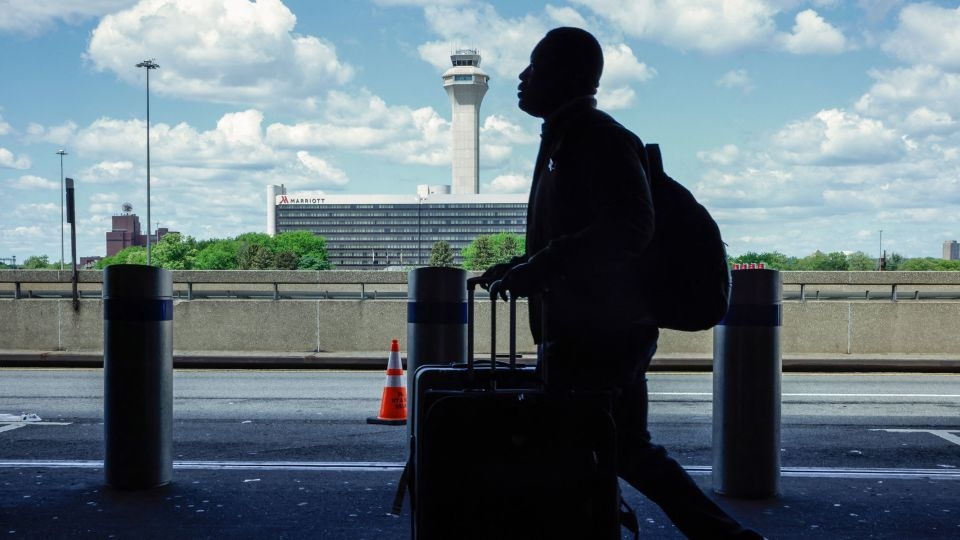 Don't expect the problems at Newark Airport to end anytime soon, experts say