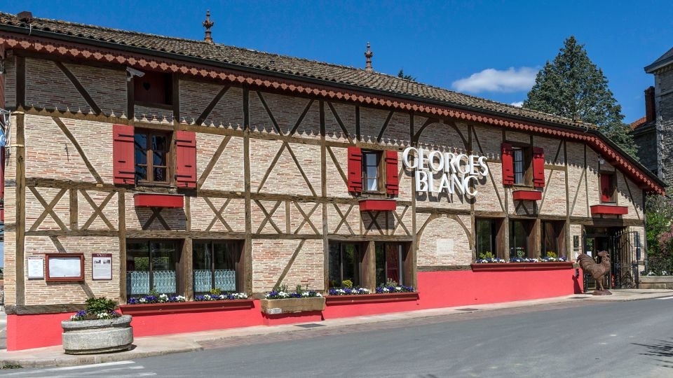 World's longest-standing Michelin-starred restaurant loses a star