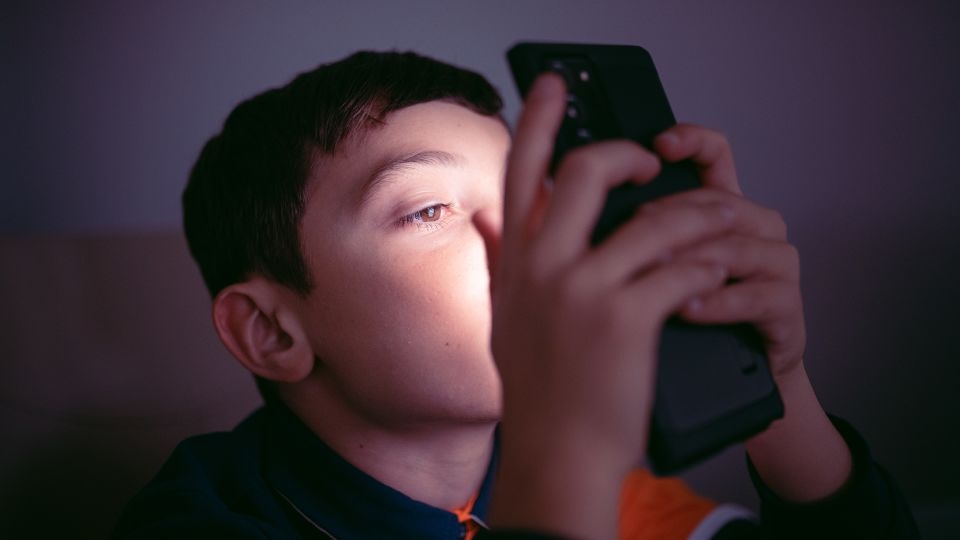Some kids are in danger of getting addicted to their screens, new study suggests
