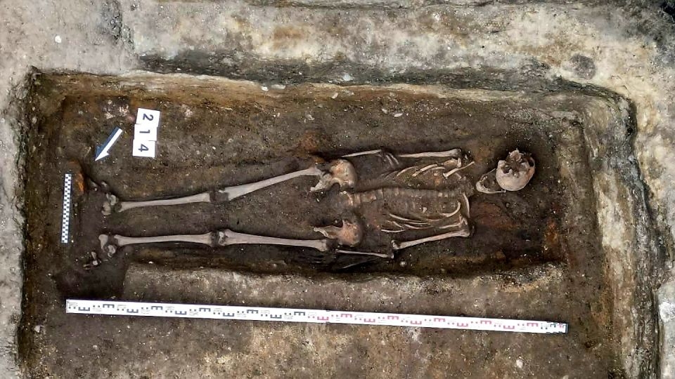 Medieval knight's complete skeleton discovered beneath Polish ice cream parlor