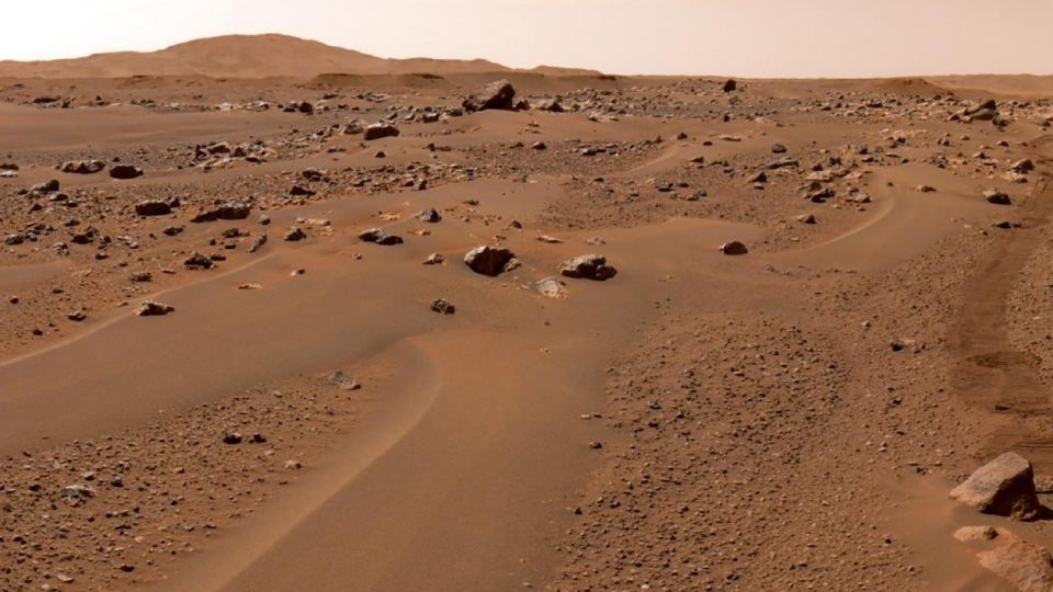 Why scientists say this stunning ancient lake in Turkey might as well be on Mars