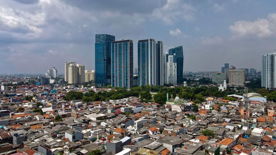 People can still flourish in hard economic times, new report says. Here is what it takes