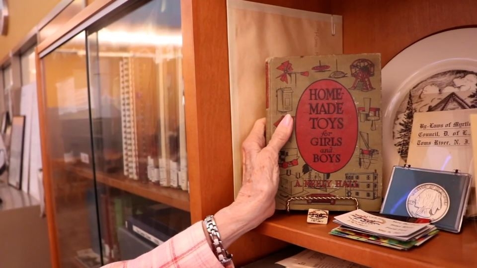 New Jersey woman returns her grandfather's library book 99 years overdue