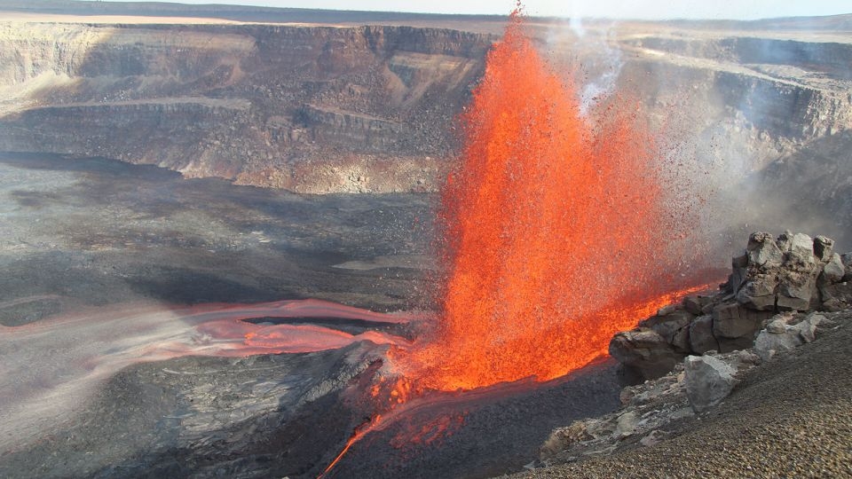 Hawaii's volcanic rocks offer proof that Earth's core is leaking gold, study finds