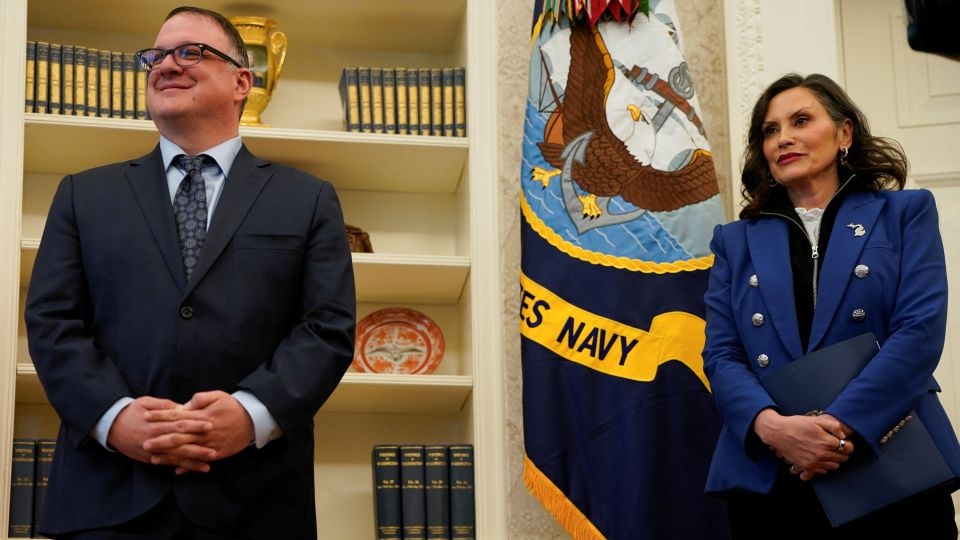 Gretchen Whitmer's unexpected Oval Office invite highlights balancing act with Trump