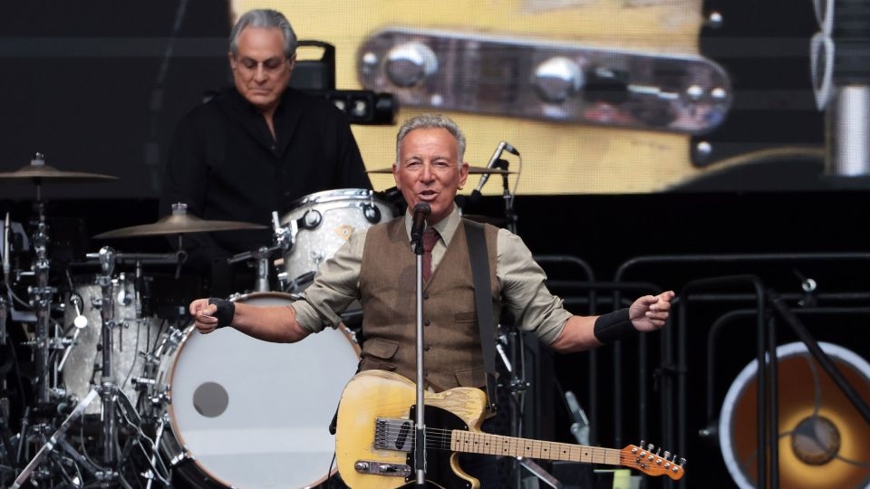 Bruce Springsteen's European tour comes with a warning about the battle for America's soul