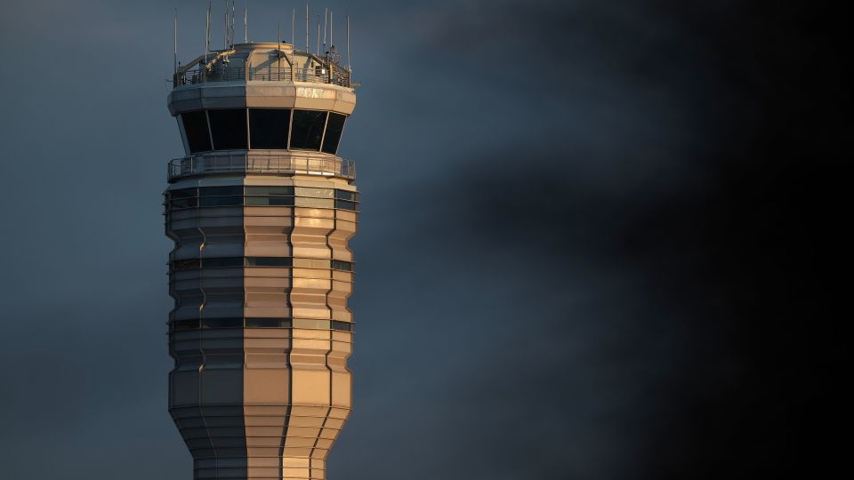 Near-collision investigation reveals Reagan National Airport controllers failed to stop flights during military flyover