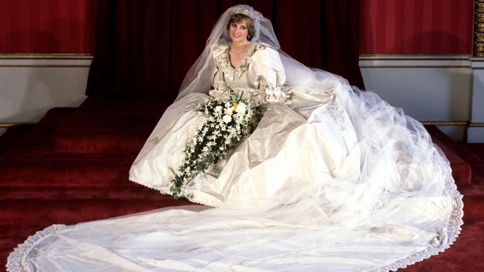 Dress codes: Why do brides wear veils?