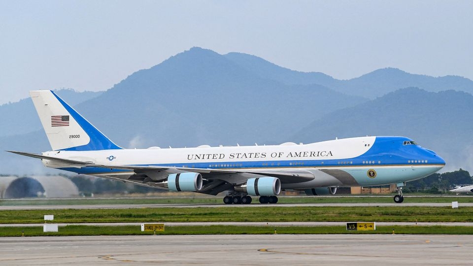 Boeing now plans to deliver new Air Force One jets in 2027, before Trump leaves office