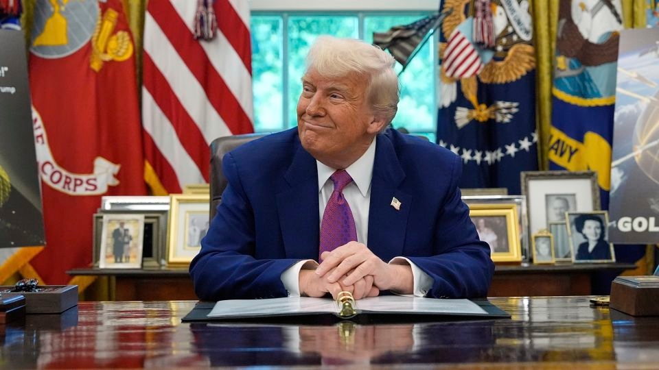 At Trump's memecoin dinner, the guests — who paid for the invite — can count on anonymity