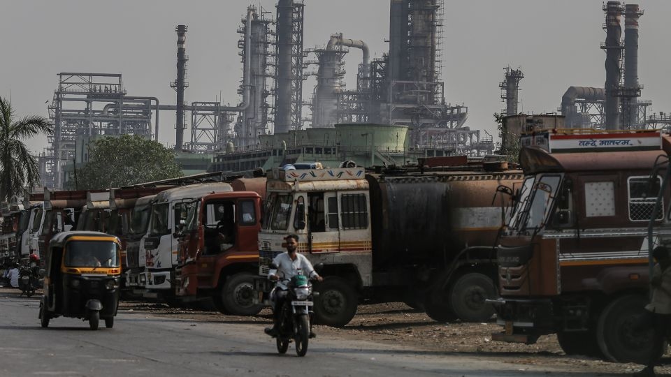 Trump threatens to ‘substantially' raise tariffs on Indian goods as it continues to buy Russian oil