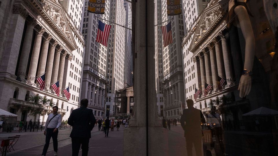 Global stocks drop as Trump unveils his tariffs