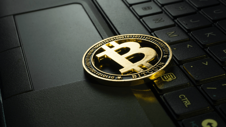 Bitcoin Reserves on Exchanges Drop to Lowest Level in Over Six Years as Public Companies Purchase 425,000 BTC
