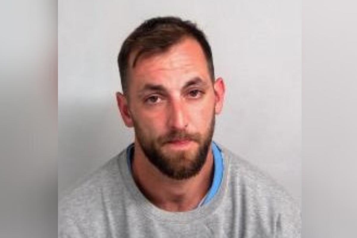 Police asking for help to find 36-year-old wanted man with connections in Essex