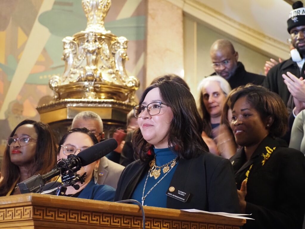 Colorado bill would set worker safety standards for extreme heat and cold