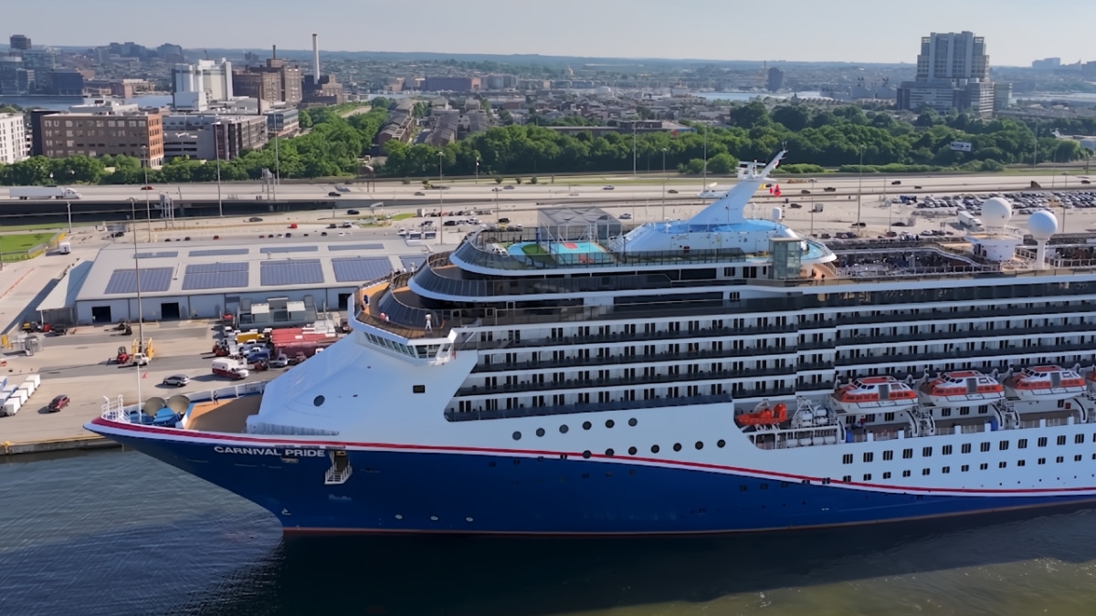 Carnival Cruise Line passengers arrested for drug smuggling