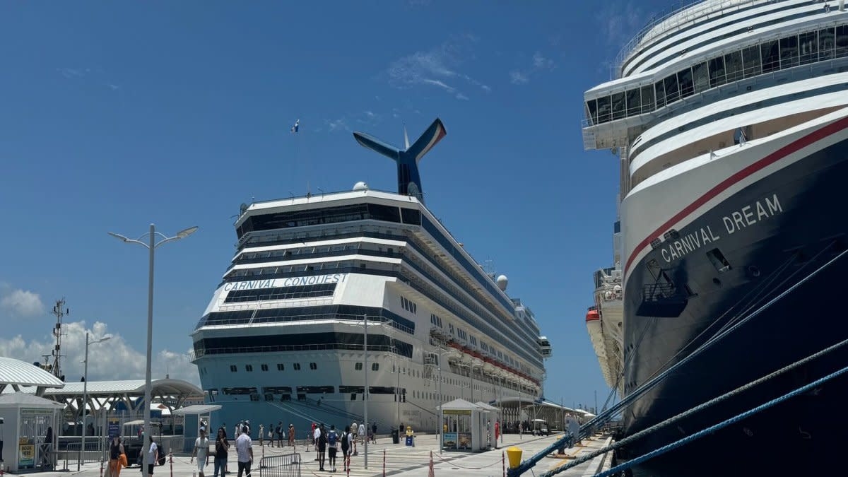 Man climbs Carnival cruise ship; cruiser injured during excursion