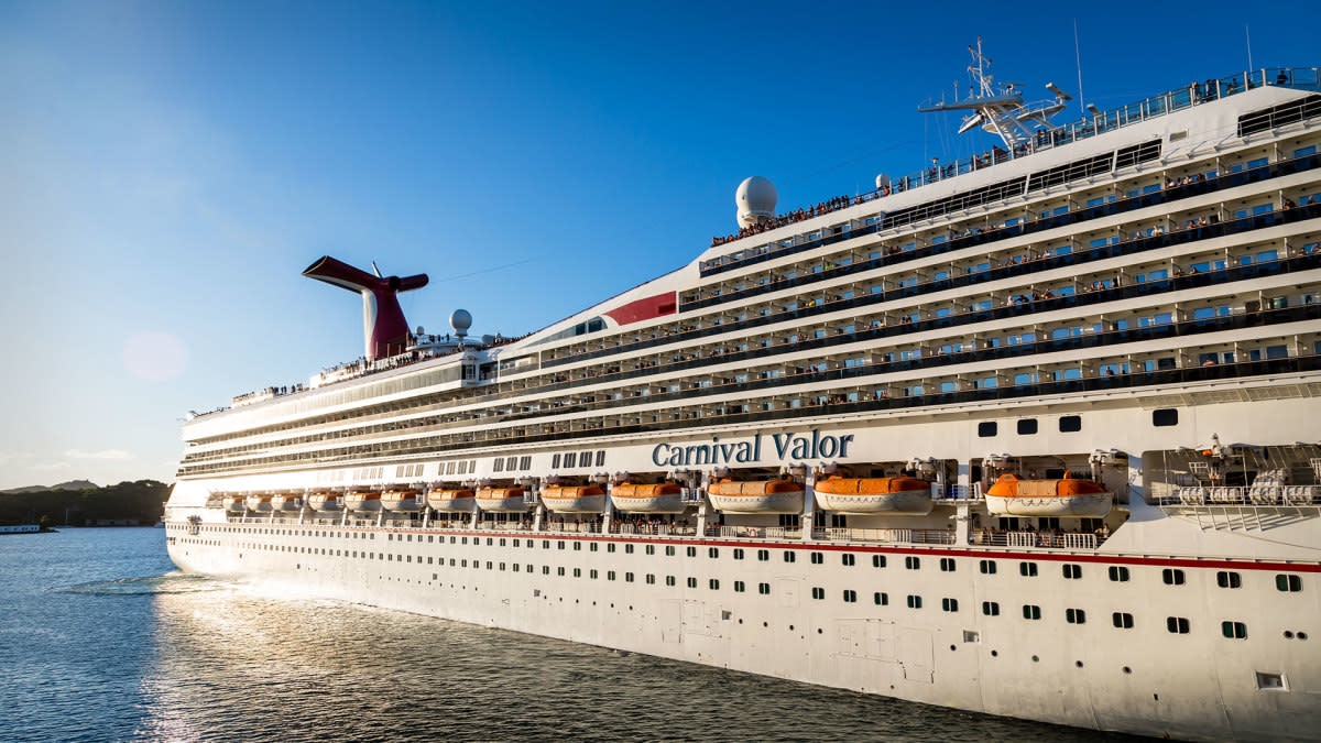 Carnival Cruise Line bans TikTok influencer after booze scam