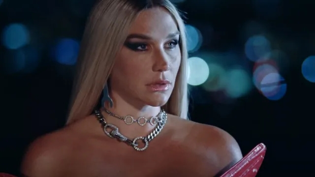 Kesha's Banana Controversy During Mighty Hoopla Explained