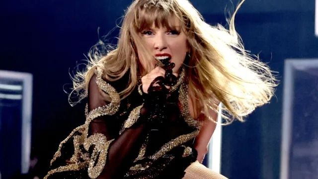 Why Fans Think Taylor Swift Will Perform at AMAs 2025
