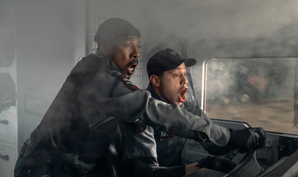 Keke Palmer Ambushes Eddie Murphy & Pete Davidson in The Pickup Trailer