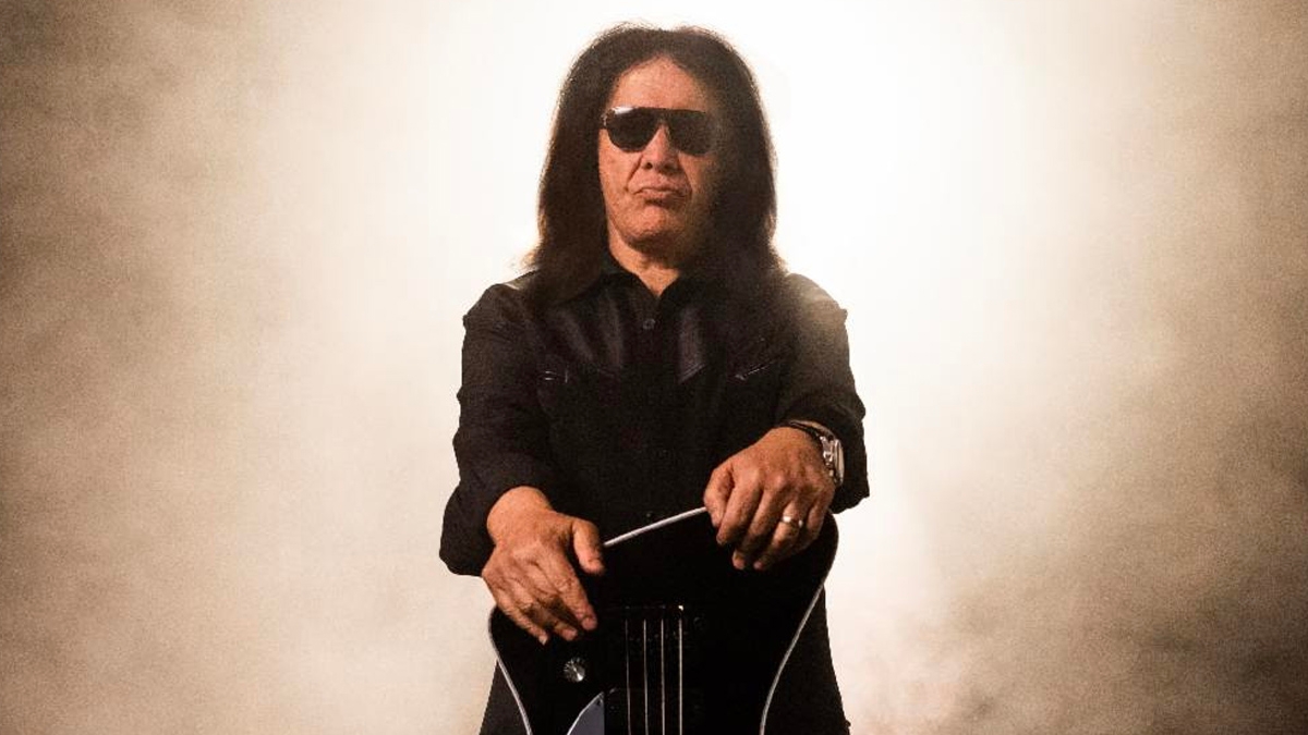 Gene Simmons Charging $12,500 To Be His Personal Assistant and Roadie for One Day