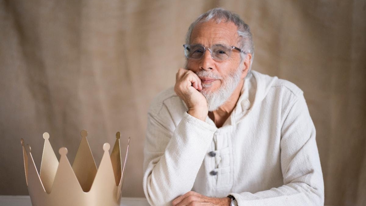 Yusuf / Cat Stevens Announces New Memoir Cat on the Road to Findout