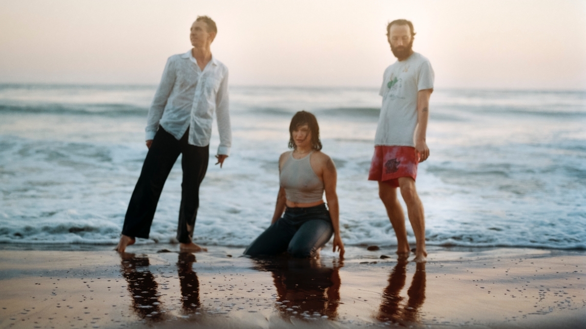 Big Thief Announce New Album Double Infinity, Release Single 'Incomprehensible': Stream