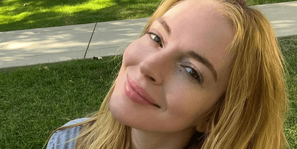 Lindsay Lohan ditches her signature red and we don't know how to react