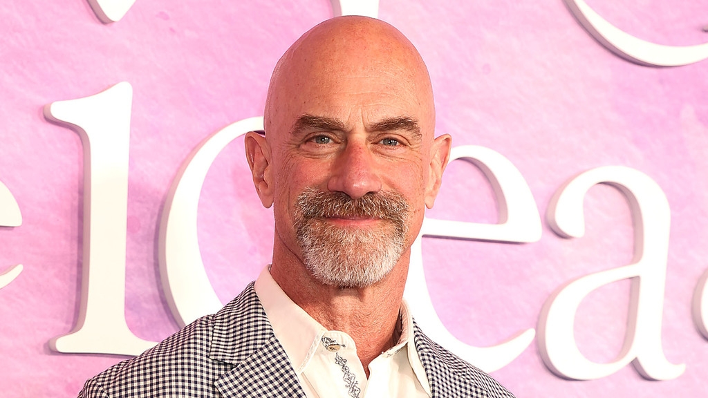 Christopher Meloni grieves beloved family dog