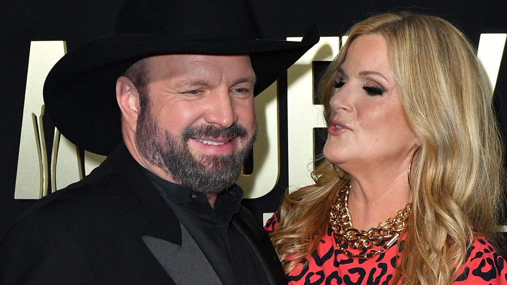 Trish Yearwood gets Hollywood star amid Garth Brooks' rape allegations