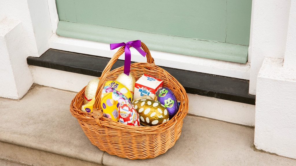 It's an egg-mergency! British parents blame the Easter Bunny for missing chocolate