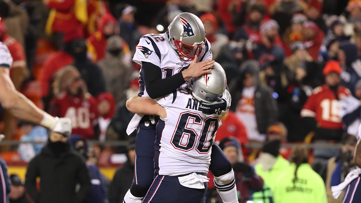 Brady gives heartfelt message to Andrews after Patriots center's retirement
