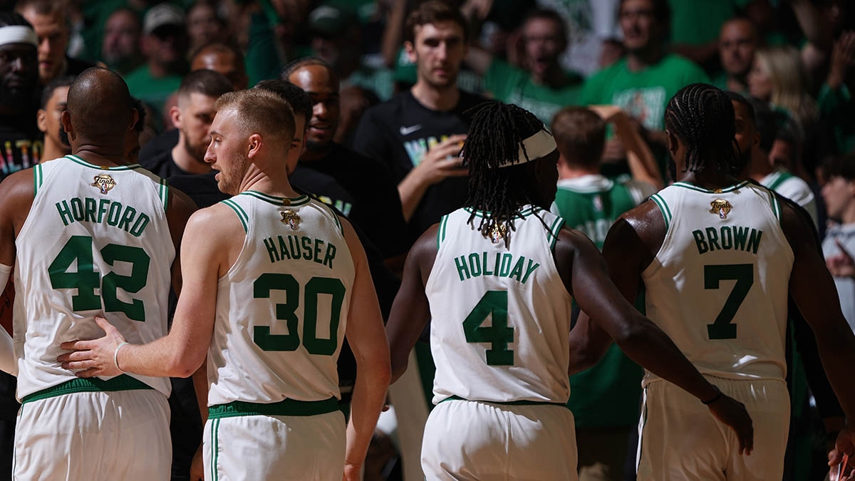 Celtics' looming roster changes shouldn't distract from Banner 19 quest