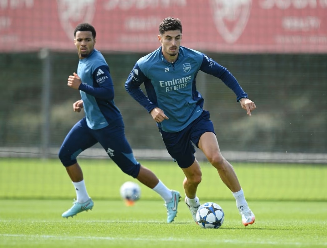 Arsenal 26yo suffers knee injury