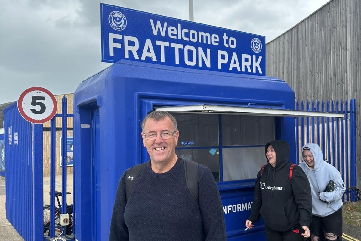 'Behind enemy lines' - Saints legend Le Tissier dons Pompey shirt for charity match