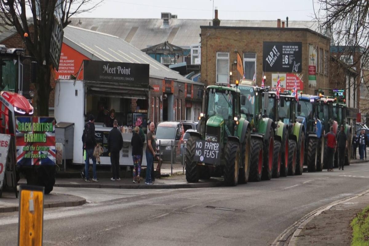 Saints legend backs farmer protest as tractors lined up at St Mary's