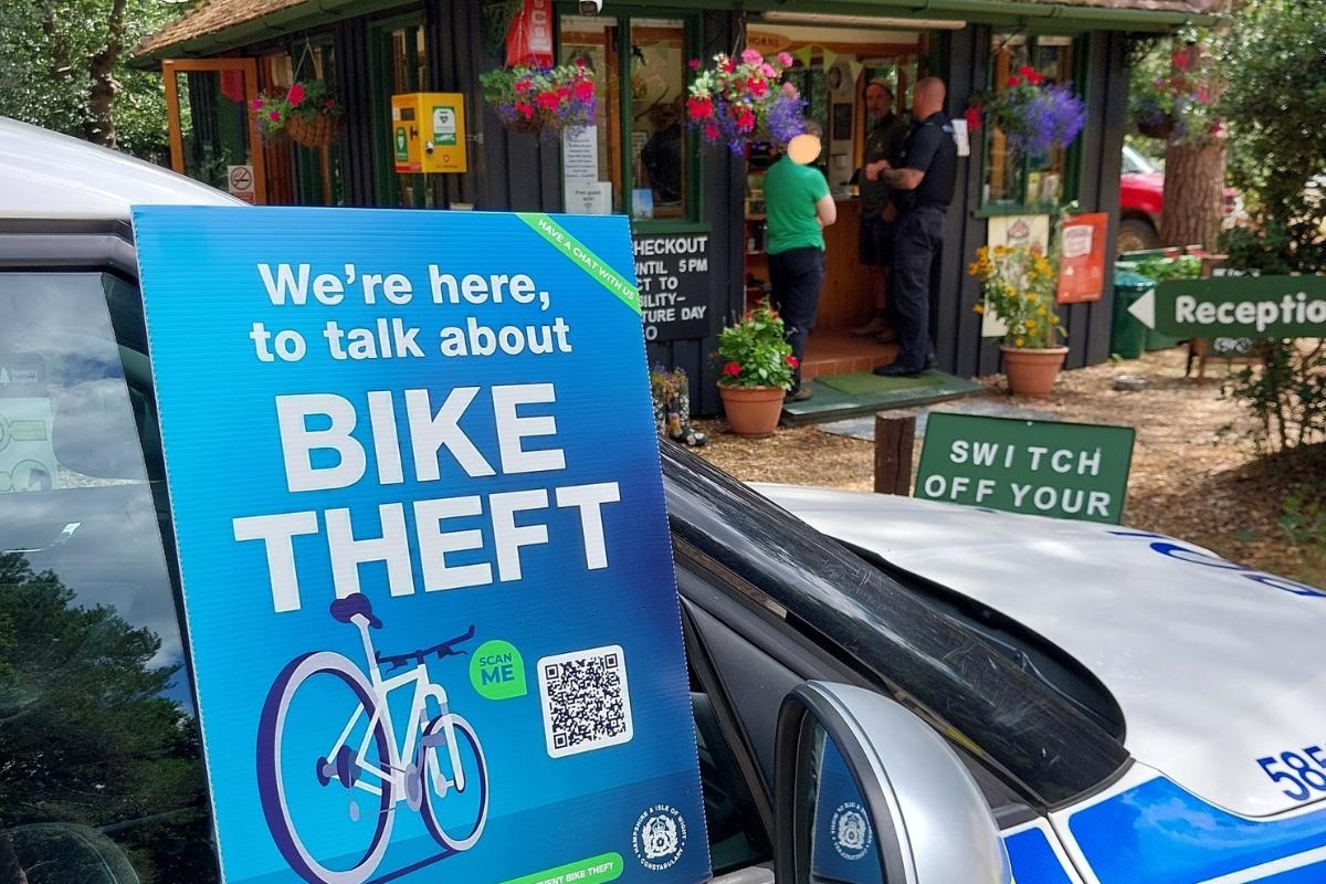 Summer campaign launched to stop bike and car thefts in New Forest