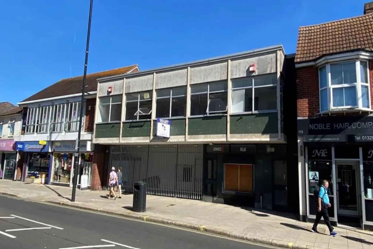Deserted 'litter trap' Post Office up for sale for £500k