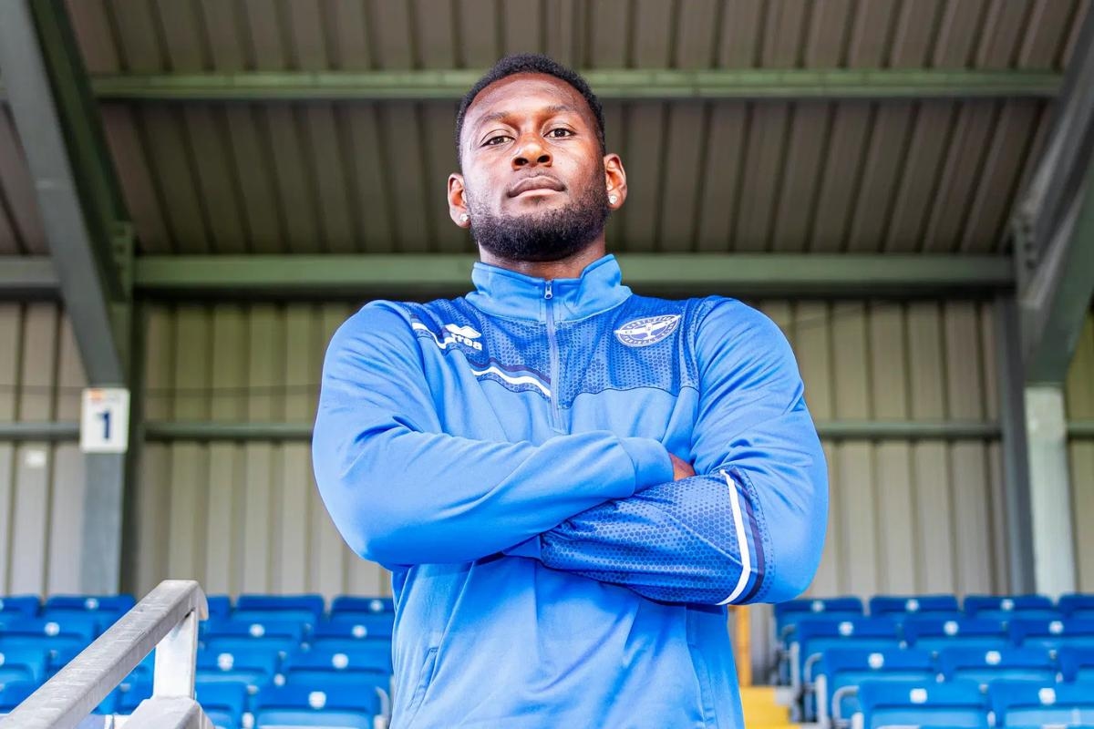 Eastleigh sign former Shrewsbury, Wycombe and Northampton defender