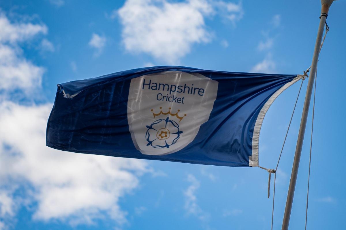 Hawks dealt defeat on road to T20 table-topping Somerset