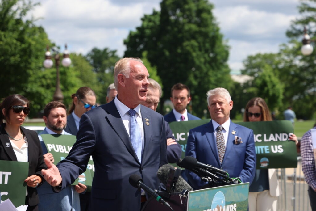 Zinke forms bipartisan Public Lands Caucus