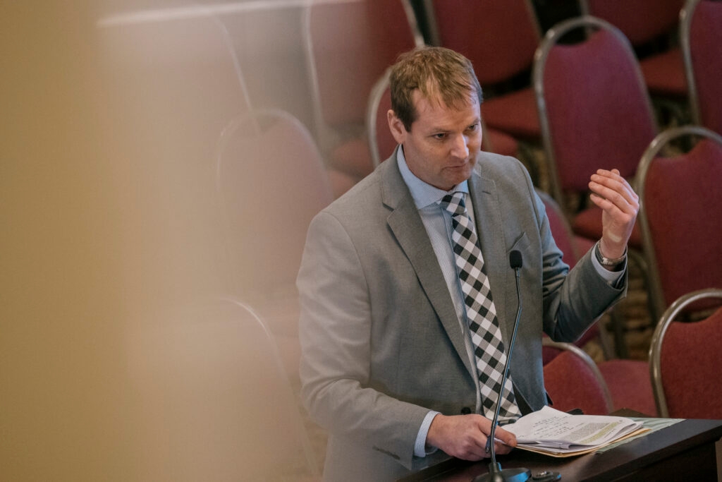 Auditor clears Regier of all ‘waste, fraud and abuse' allegations