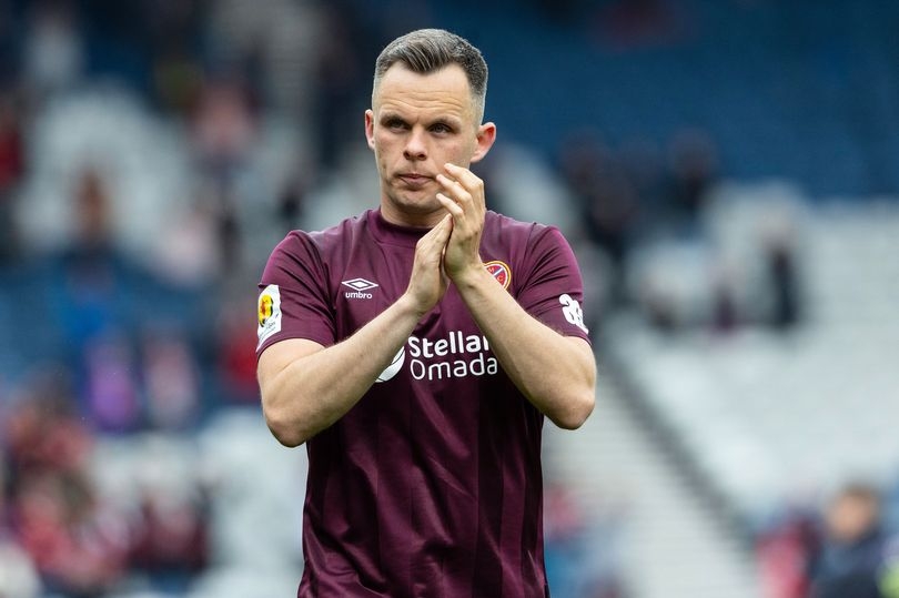 Lawrence Shankland ready to make Hearts decision as striker jets home for transfer summit